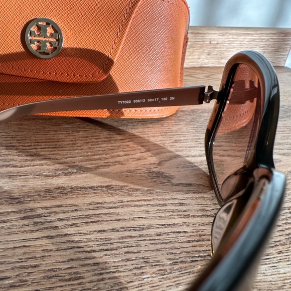 Tory Burch sun glasses